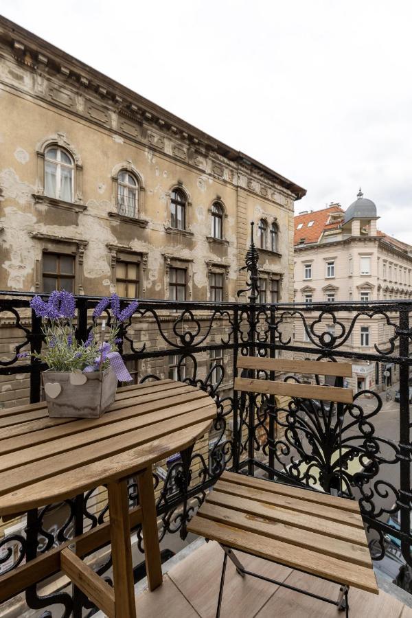 Csengery Deluxe Home With Balcony ブダペスト エクステリア 写真